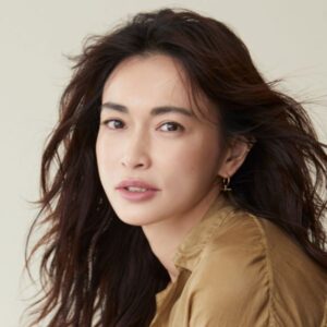 『長谷川京子』黒ニット姿の“いやらしくない色気”に絶賛の声